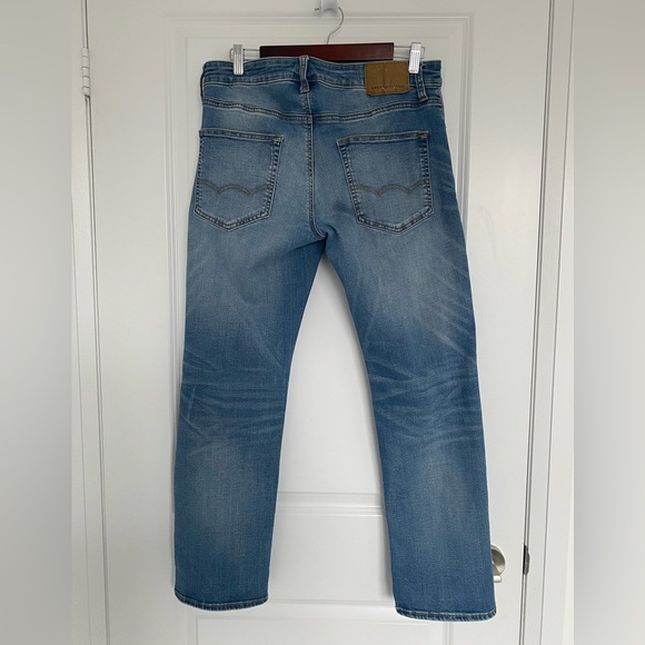 American Eagle Jeans. - Picture 3 of 7